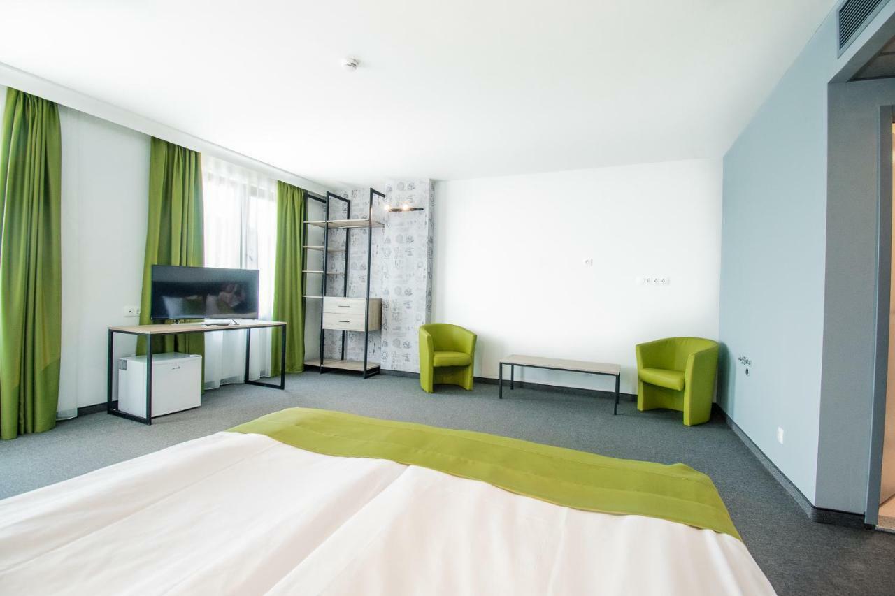 A&M Hotel With Free Parking プロヴディフ エクステリア 写真